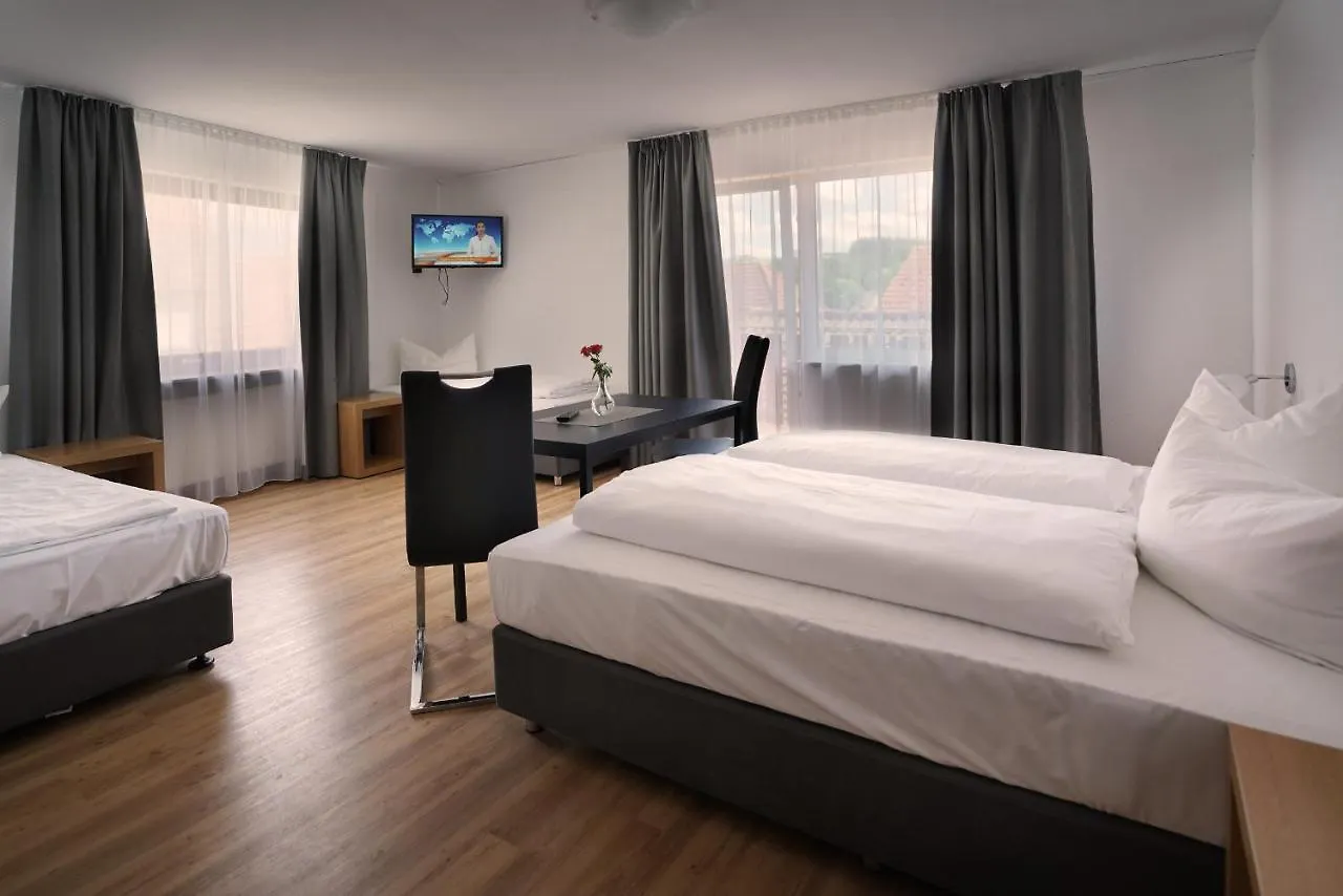 Hotel Gasthof Metzgerei Lamm - Benedikt Rueckel Geiselwind